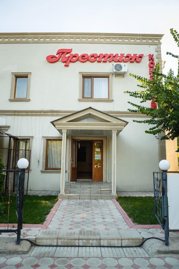 Hotel Prestizh Taraz Esterno foto