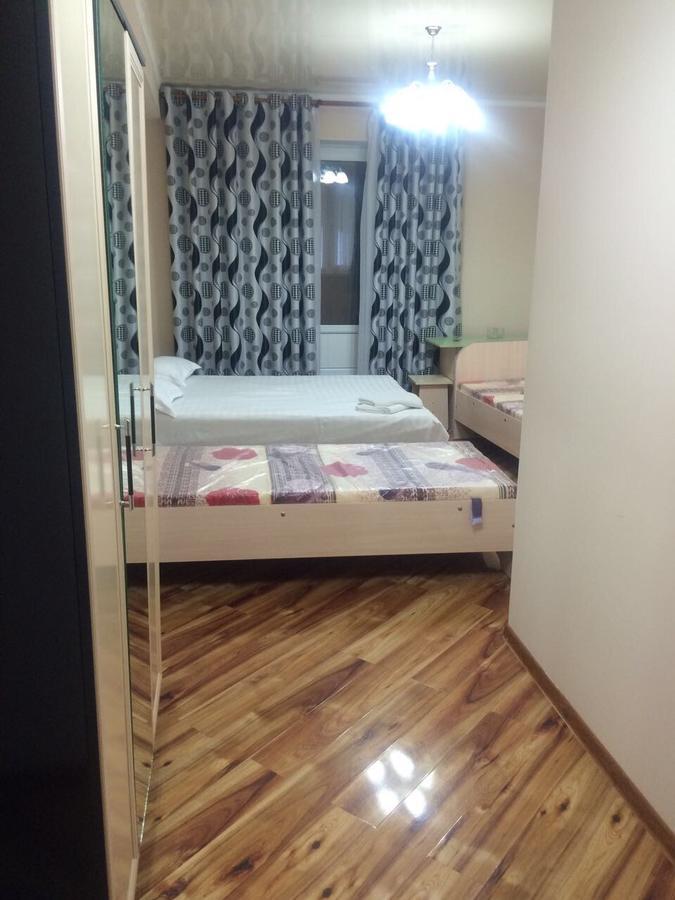 Hotel Prestizh Taraz Esterno foto