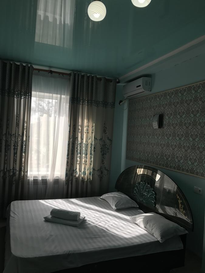 Hotel Prestizh Taraz Esterno foto