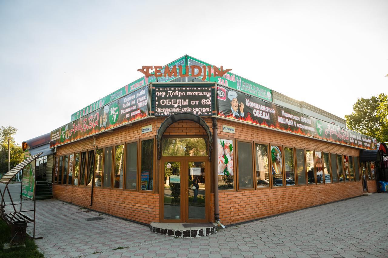 Hotel Prestizh Taraz Esterno foto